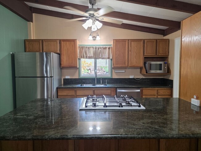 Photo - AVAILABLE NOW! 3 bed, 1.5 bath with 2 parking in Kailua.