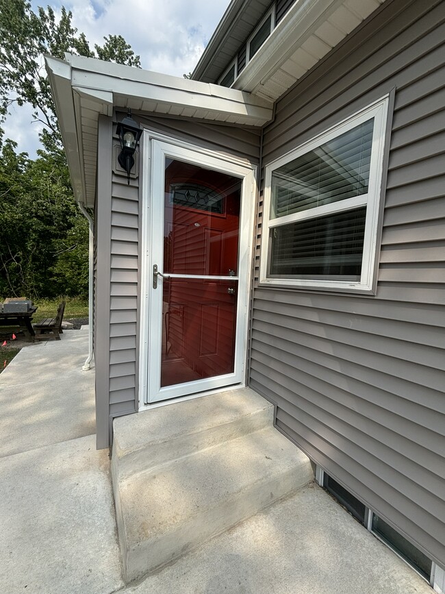 Entrance - 31 Church Rd Apartments