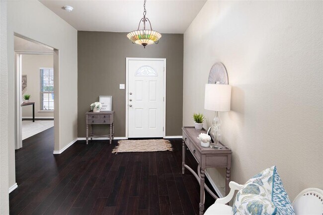 Photo - 508 Fisherman Trail