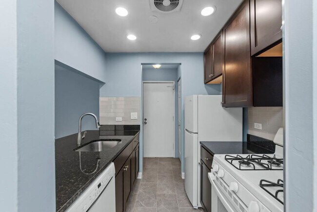 Photo - 663 W Grace St Unit 507