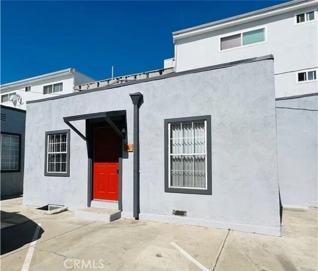 Building Photo - 301 E Alameda Ave