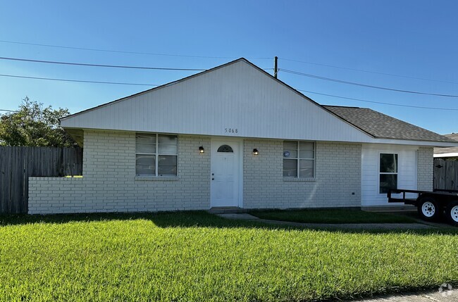 Building Photo - 5068 Bowdon St Rental