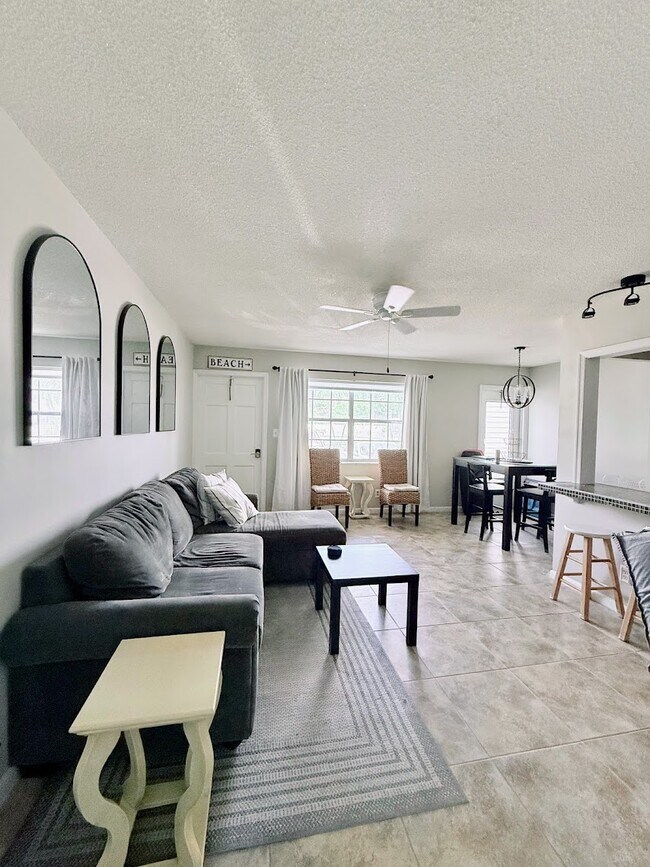 from hallway to front door - 5505 N Ocean Blvd Unit 2-102