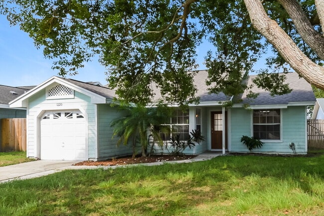 1220 Regal Ridge Dr