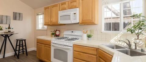 Photo - 638 Hawthorne Ave