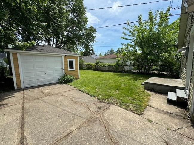 Photo - 1 bed, 1 bath single family Ferndale home with garage
