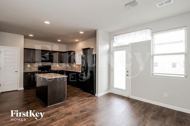Photo - 11848 Lovejoy Crossing Blvd