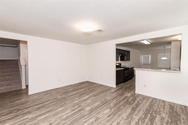 Photo - 5308 Rio Sabinas St