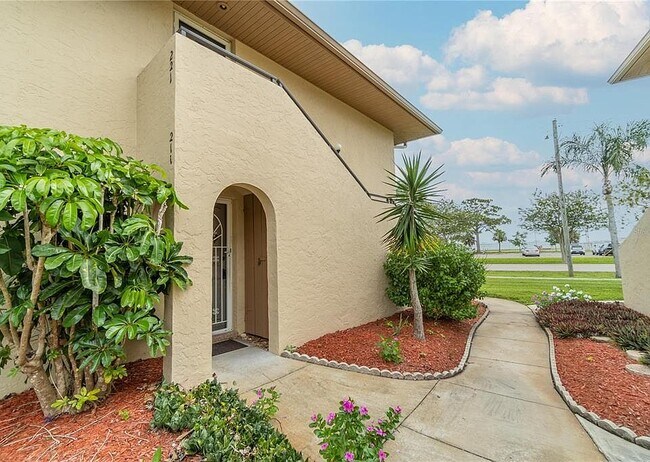 Photo - 251 Airport Ave E