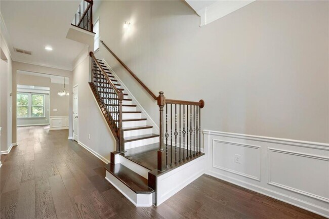Photo - 3585 Ashcroft Dr SE