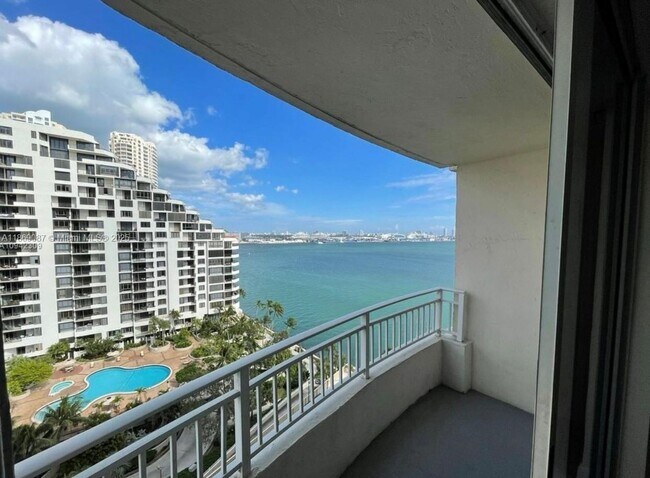 Building Photo - 770 Claughton Island Dr Unit 1507 Rental