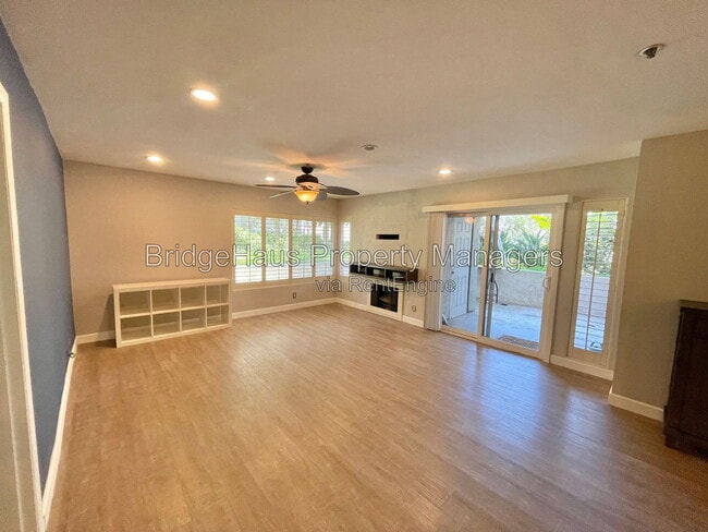 5765 Friars Rd Unidad 150