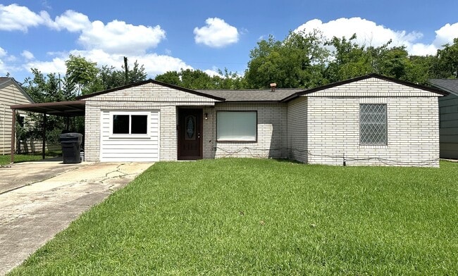 Building Photo - 8227 St Lo Rd