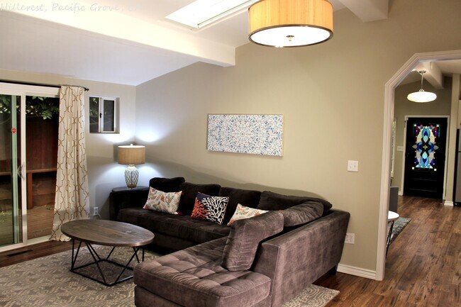 Photo - 376 Hillcrest Ave