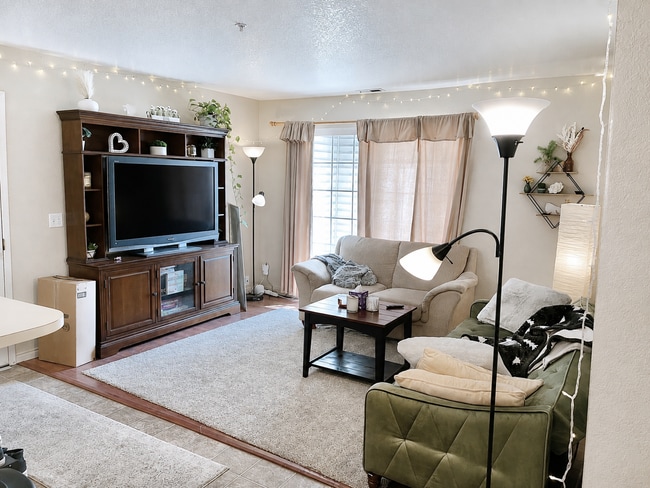 Photo - 108 W 1230 N St
