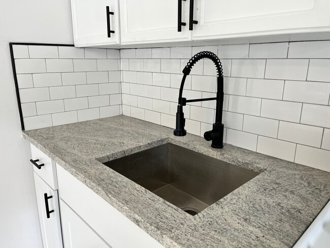 Kitchen - 105 Church St