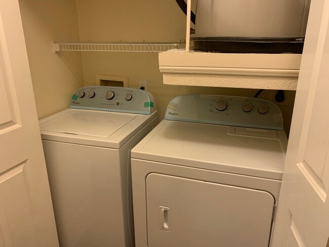 Washer Dryer - 2320 Gracy Farms Ln Unit 921
