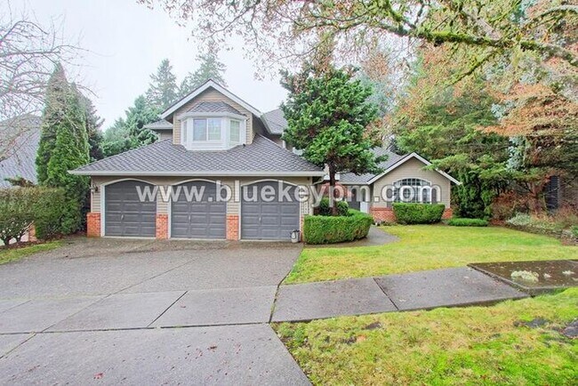 Photo - 5 Bed, 2.5 Baths Luxury Home in Murrayhill Near Cooper Mtn Parks