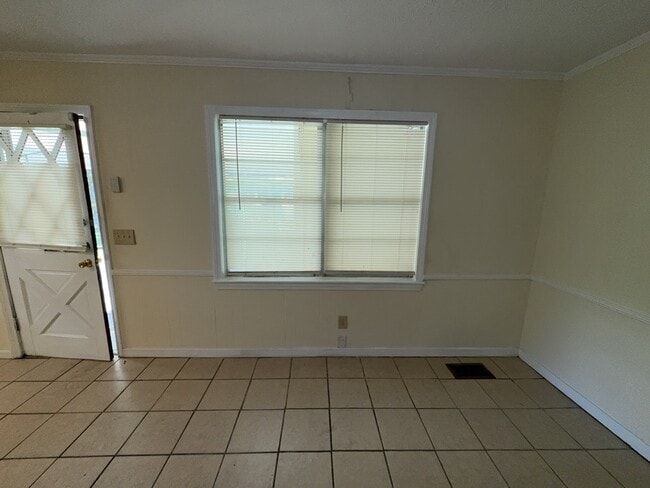 Photo - 3158 Peterson Dr