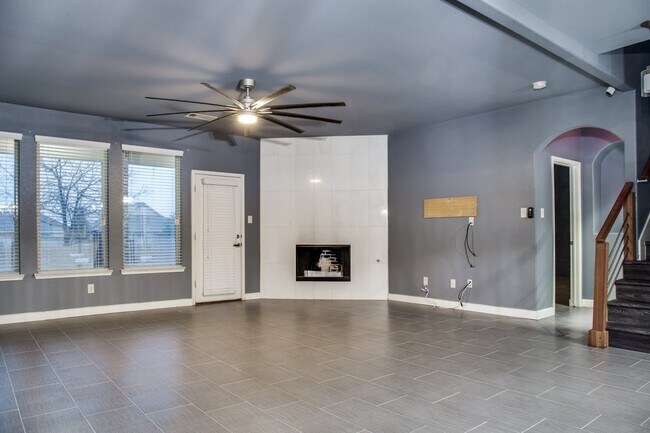 Photo - 1713 Lake Pine Dr