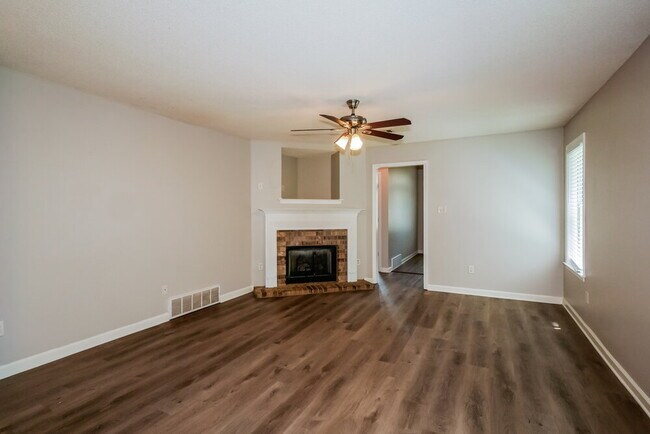 Photo - 1341 Broadstone Ln