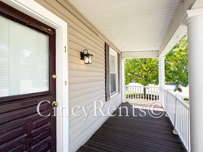 Photo - 2836 Linwood Ave Unit 1