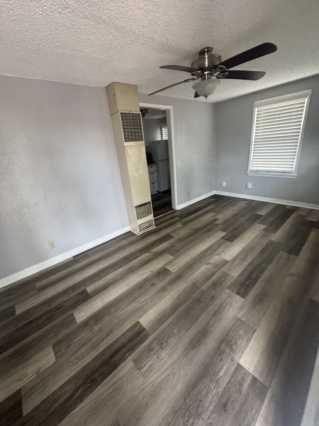 Photo - 442 N 400 W