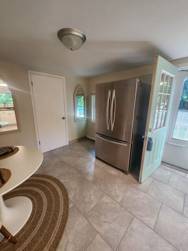 Photo - Charming Cottage-Style Home for Rent in Or...