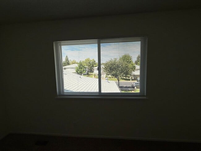 Photo - Beautifully Updated 2 Bed, 1 Bath Townhome-Style Condo in Auburn Greens! Unit 2