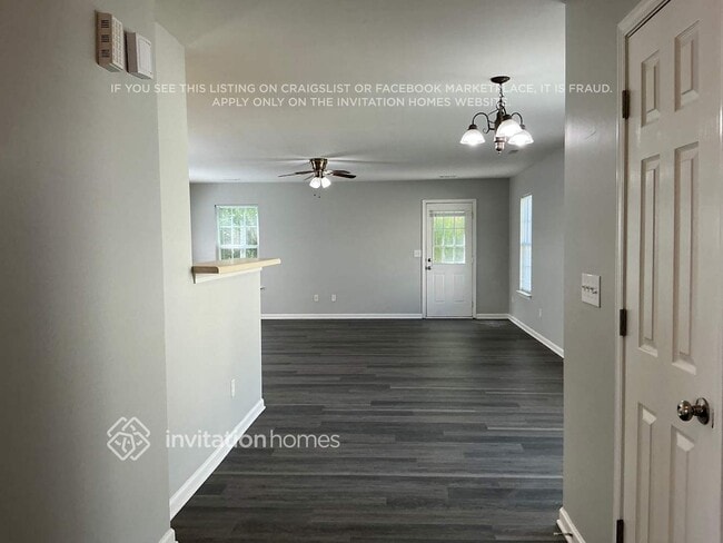 1320 Eastway Dr