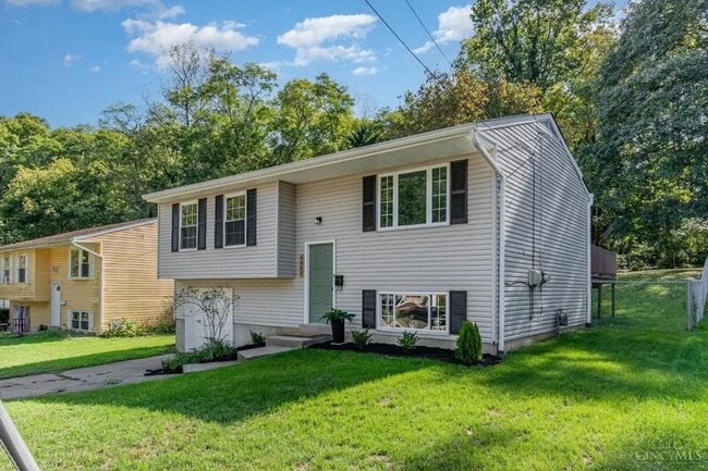 Photo - 6055 Tridale Ct