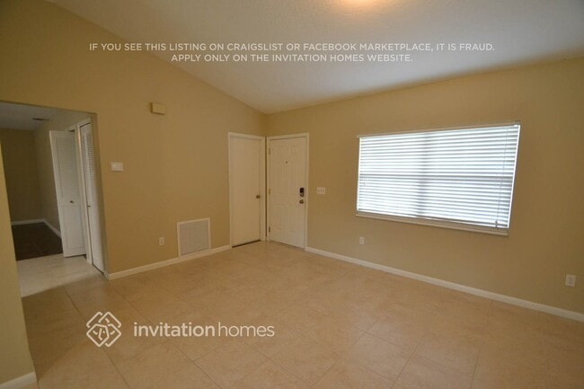 Photo - 1648 Raymore St NW