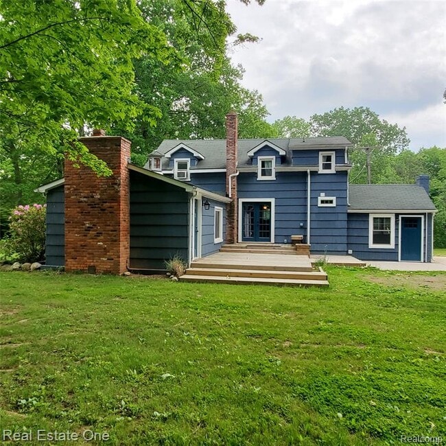 Photo - 249 W Buell Rd