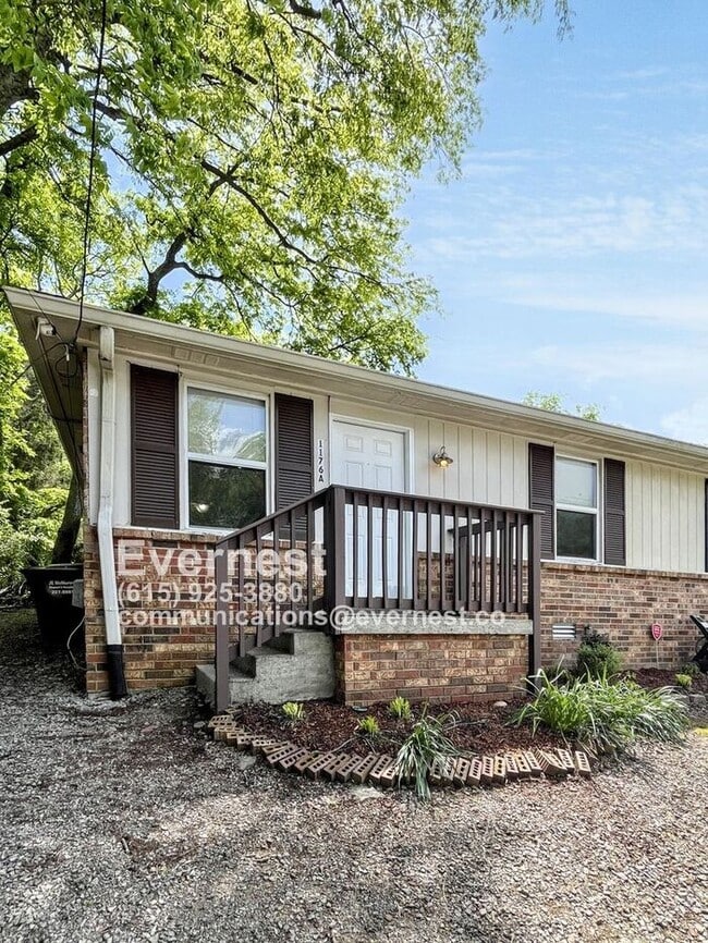 Spacious 4-Bedroom, 2-Bathroom Home with C... - Spacious 4-Bedroom, 2-Bathroom Home with C...
