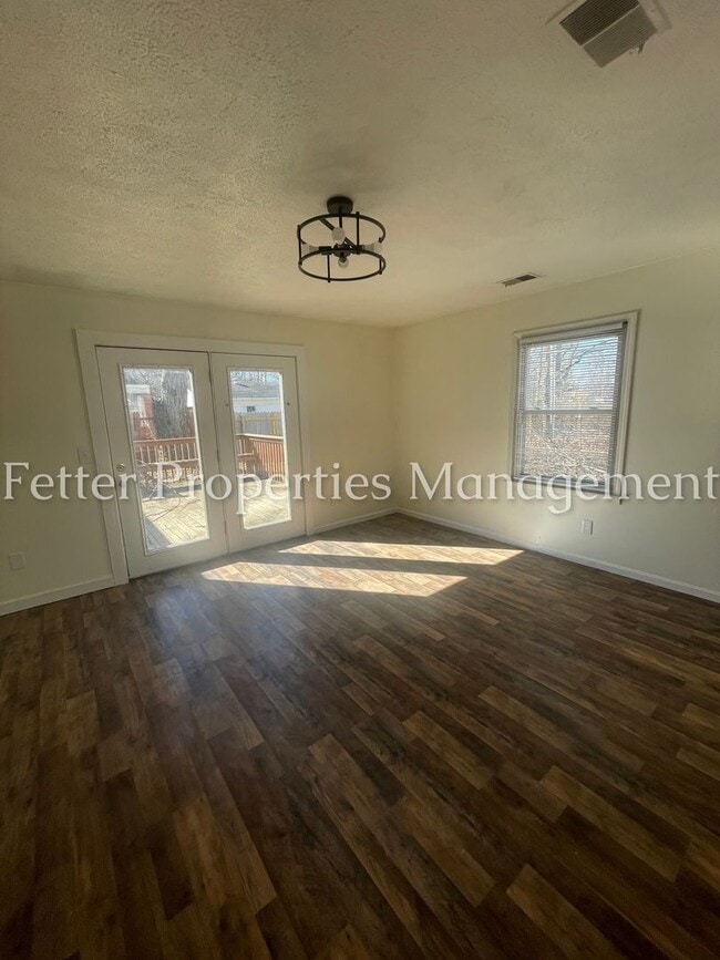 Photo - Don't Miss Out!