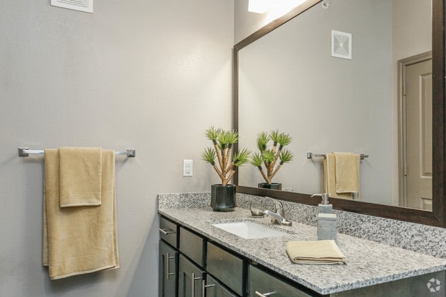 Photo - Sapphire Bay Apartments