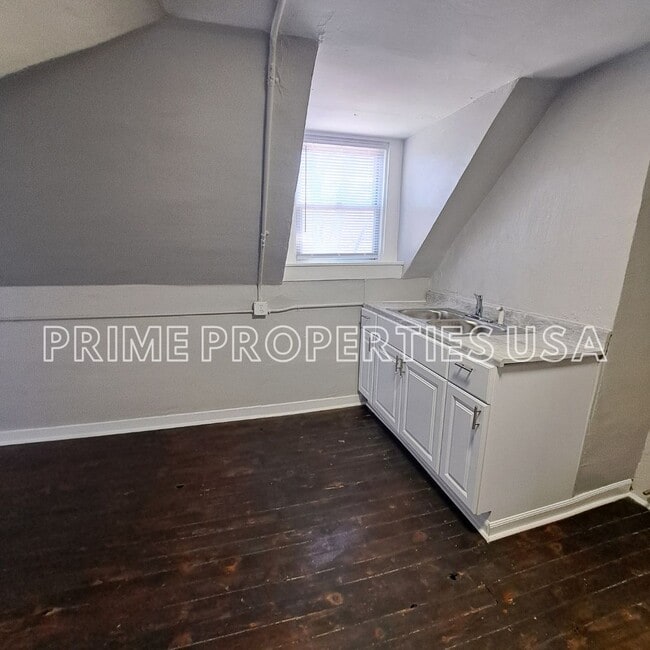 Photo - 454 Freeport St Unit C