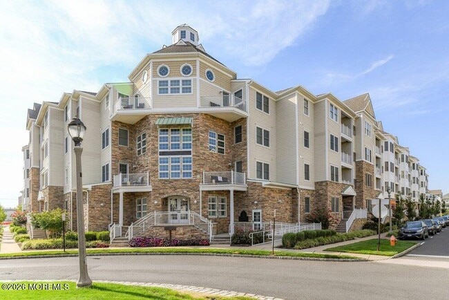 Building Photo - 11 Cooper Ave Unit 107
