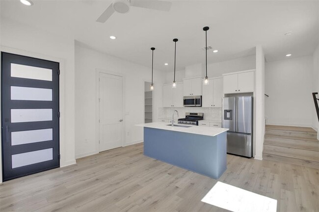 Building Photo - 6119 Atwood St