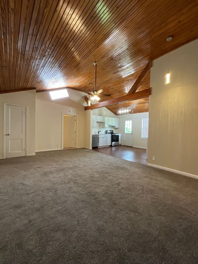 Photo - 1307 Aaron Ave