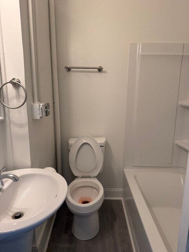 Photo - 33 N Washington St Unit Apt 1