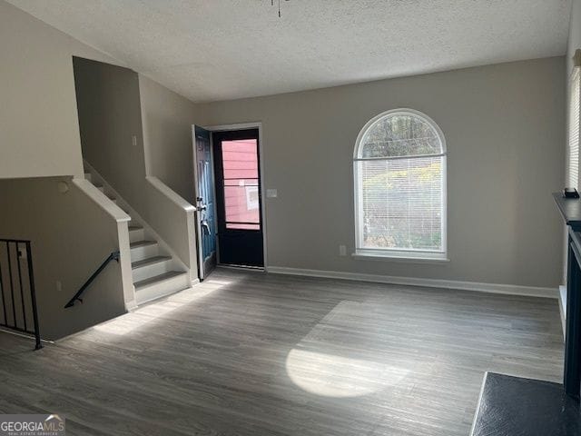 Photo - 1560 Pin Oak Ln SE