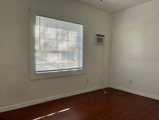 Photo - 417/419 Ave B NE Unit 419