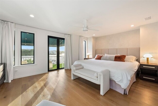 Photo - 1123 Abbeys Way