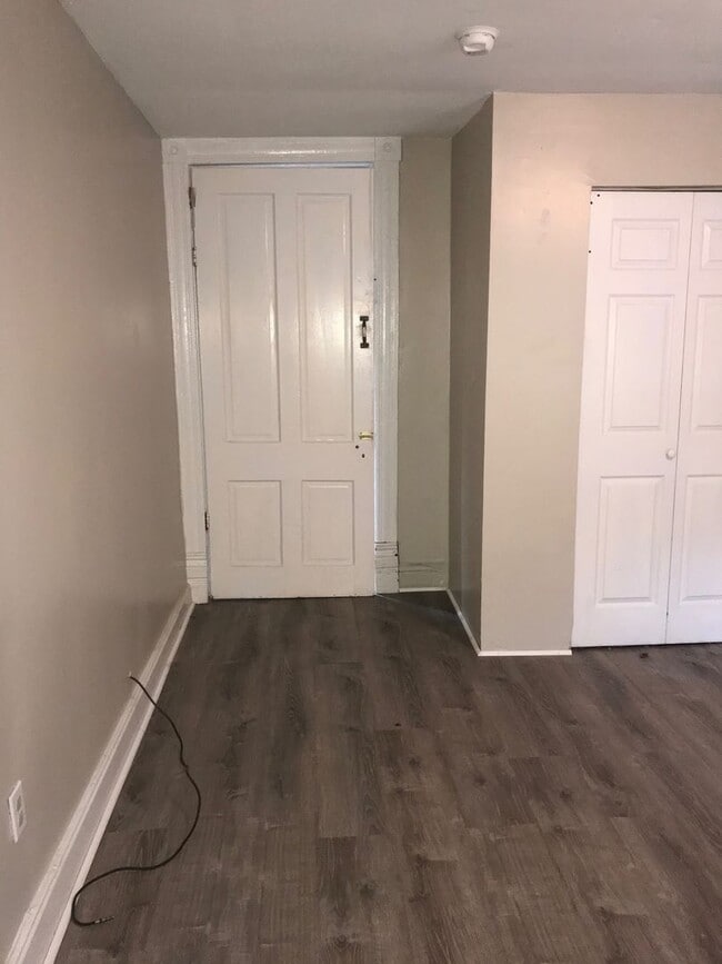 Photo - Spacious 2-3 bedroom home in Park Hill- Se...