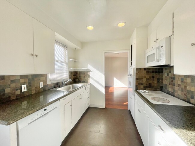 Photo - 2626-2628 S Street Unit 2628