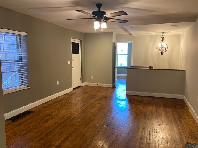 Photo - Renovated Home in the Grove for Rent!