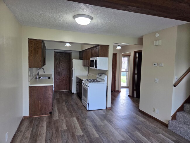 Photo - 2820 67th Ln N