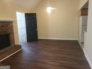 Photo - 305 River Oak Dr