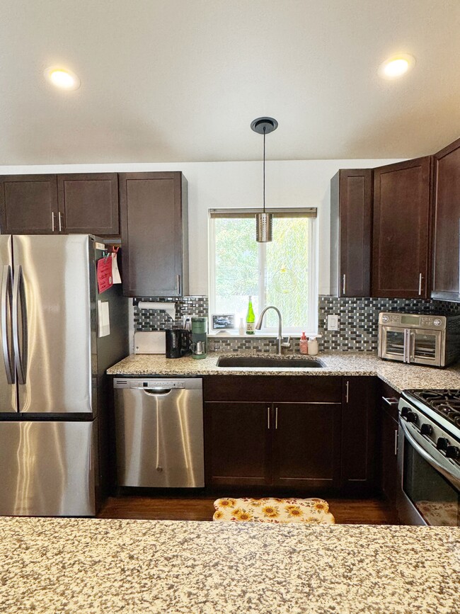 Photo - 1923 W Hampson Ave